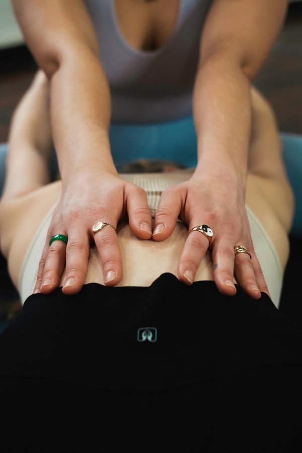 Formation shiatsu douceur à toulouse : un art apaisant pour tous